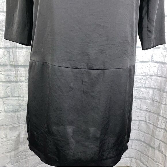 Forever 21 shift dress w/3/4 sleeves knee length
black size small - Picture 2 of 11